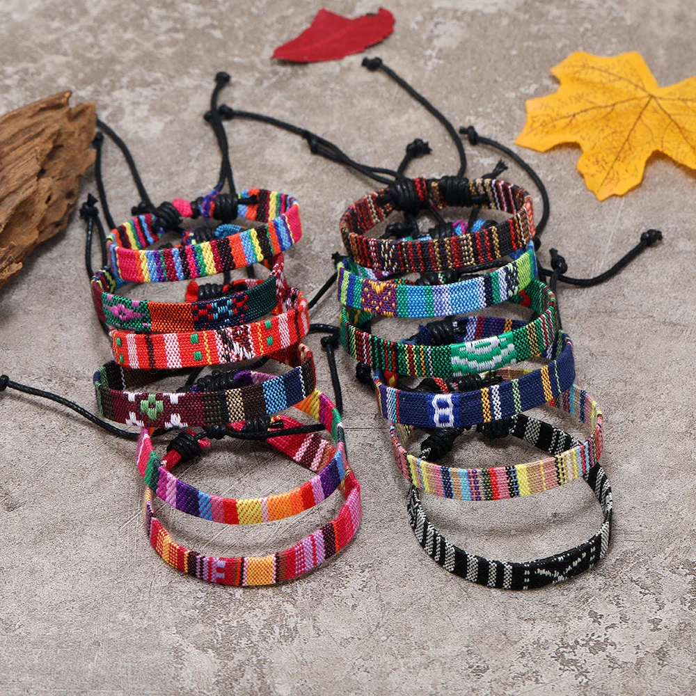 طقم إسورة نيبال ملونة للنساء و - مراجعة Men Accessories Nepal وسعره